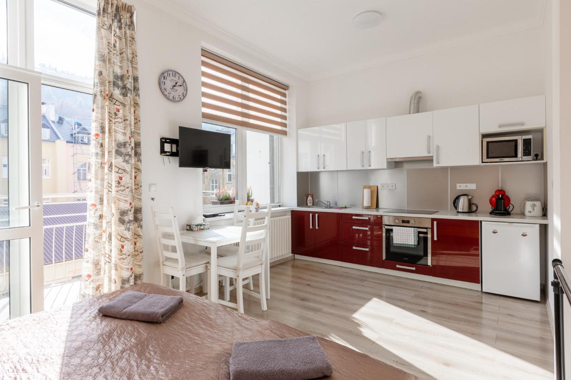 Apartment On Krymska Карлові Вари Екстер'єр фото